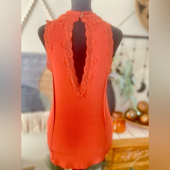 Lace Ribbed Tank Top Blouse from Buckle - Picture 7 of 8